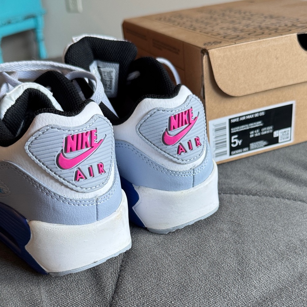 Nike Air Max 90 White/Blue Sneakers - Picture 6 of 8